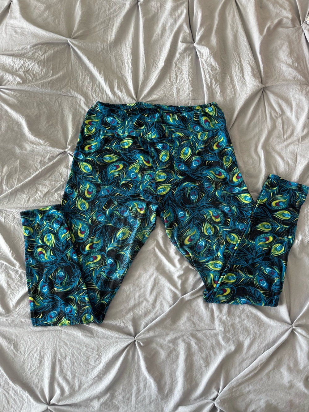 LuLaRoe Peacock Feather Print Leggings - Blue & Green